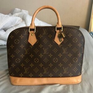 Louis Vuitton Alma MM